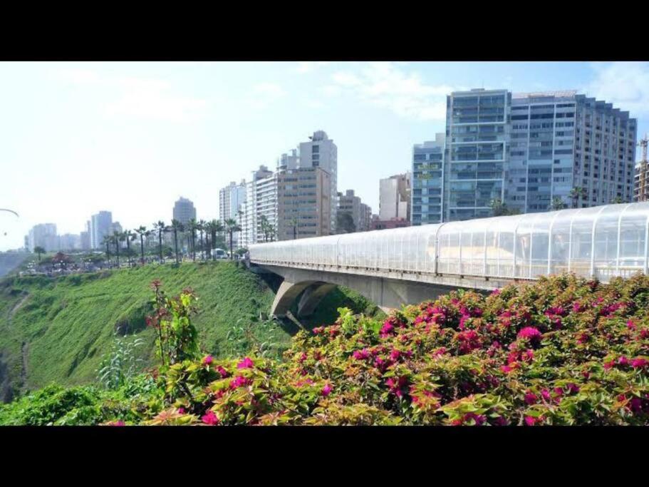 Centric Apartments In Miraflores • Key Locations • Lima Exterior foto